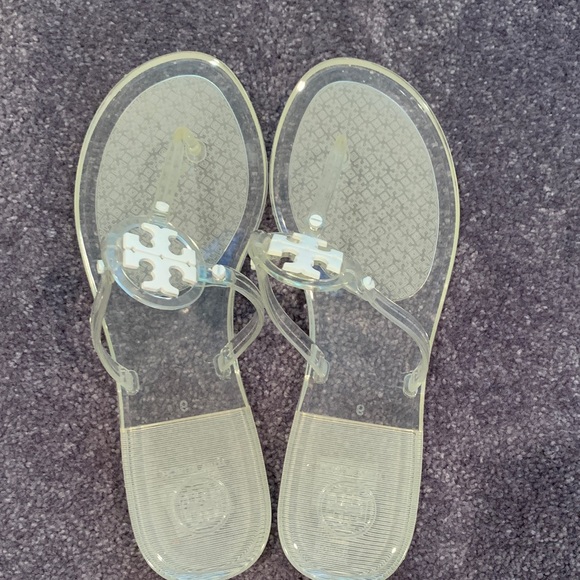 Tory Burch Clear Sandals with White Logo - Picture 2 of 8